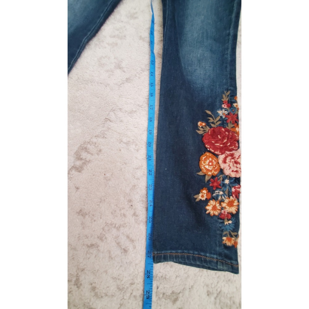 Driftwood Floral Embroidered Skinny Jeans Medium Wash Denim Size 27 Boho - Picture 7 of 11
